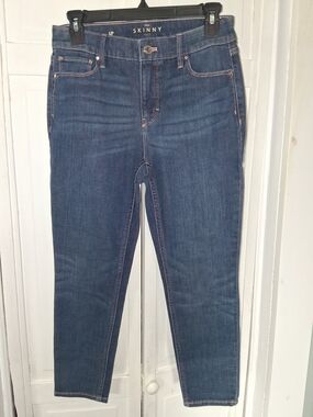 White House Black Market Women's Skinny Jeans - Dark Blue Wash